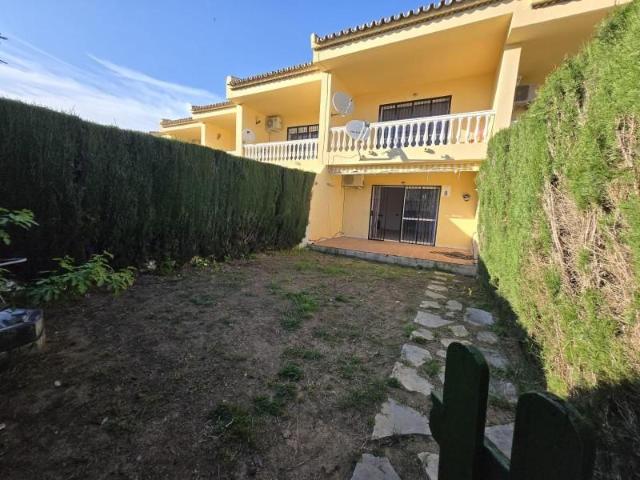 Adosada en venta en Benalmádena, Nueva Torrequebrada