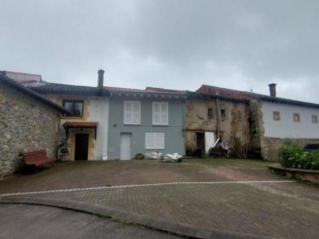 Adosada en venta en Cabezón de la Sal, Rodezas
