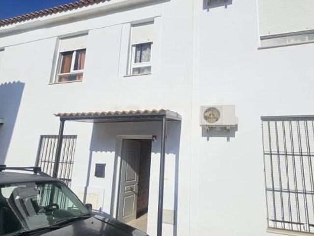 Adosada en venta en Calañas, Perrunal
