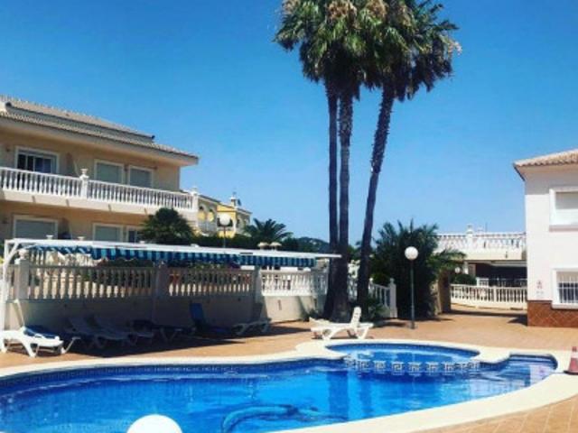 Adosada en venta en Calpe, Garduix