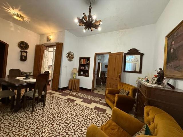 Adosada en venta en Carrión de los Céspedes, Andalucia