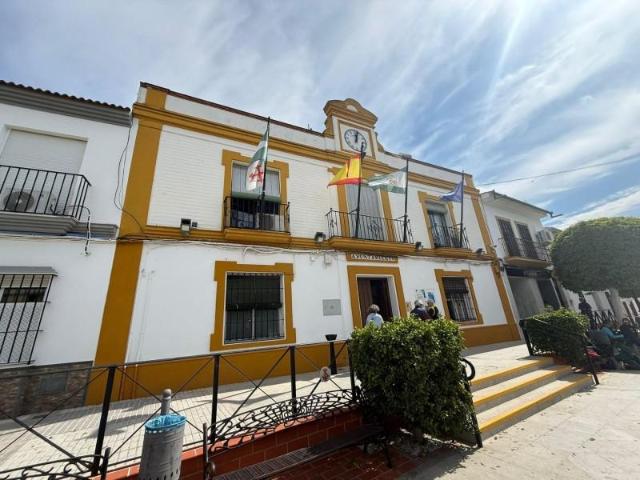 Adosada en venta en Carrión de los Céspedes, Andalucia