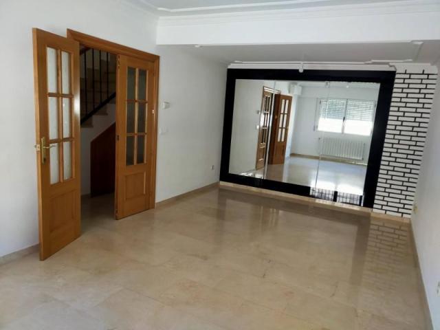 Adosada en venta en Chinchilla de Monte Aragón, Pozo Canada