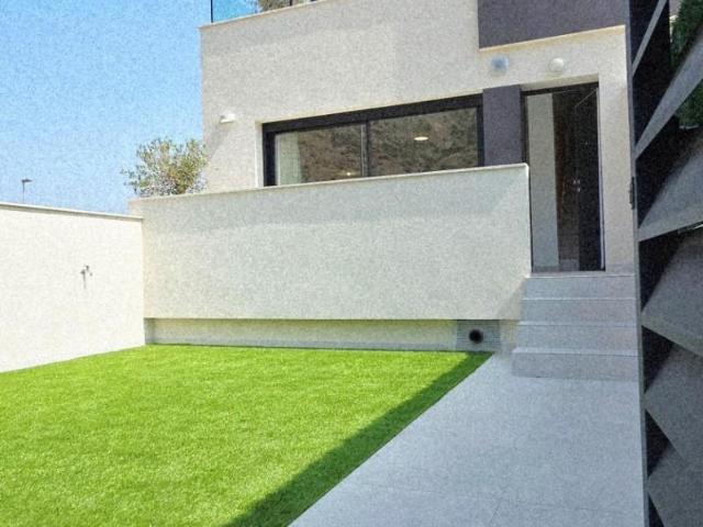 Adosada en venta en Cox, Campo de futbol