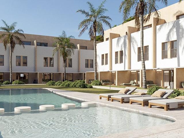 Adosada en Venta en Denia Alicante