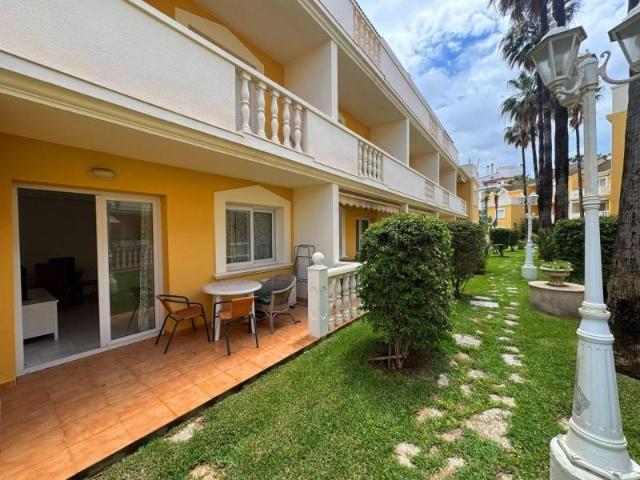 Adosada en venta en Denia, Les Bassetes El Marjal