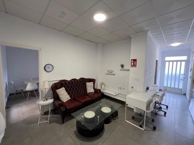Adosada en venta en Dolores, CENTRO