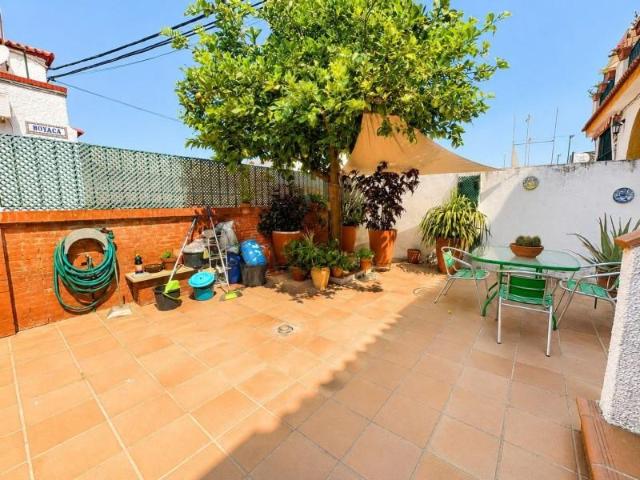 Adosada en venta en Dos Hermanas, La Hacienda Nueva Andalucía