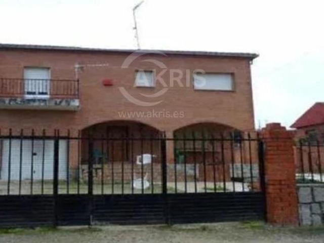 Adosada en venta en Escalona