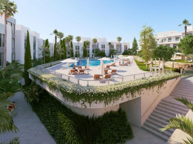 Adosada en venta en Estepona, Cancelada