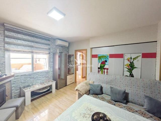 Adosada en venta en Fuerte del Rey, Fuerte Del Rey