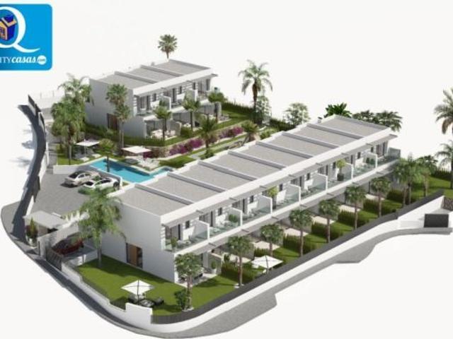 Adosada en Venta en Finestrat Alicante Ref: ZK3222R