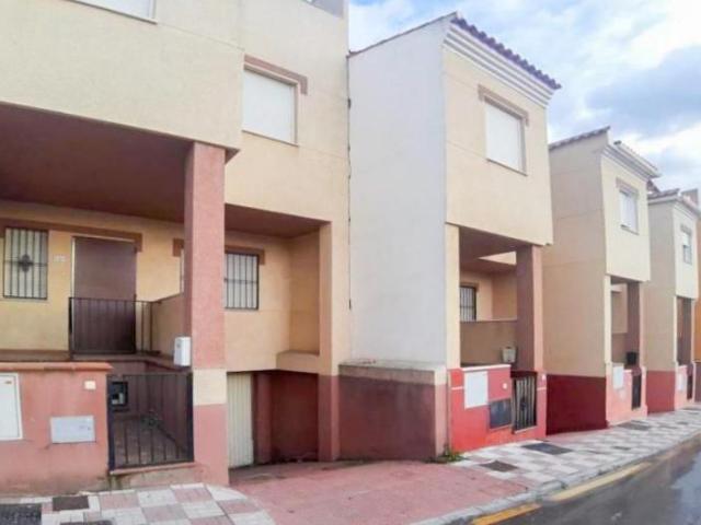 Adosada en venta en Güevéjar, Campo fútbol