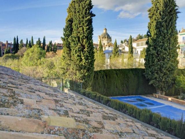 Adosada en venta en Granada, Realejo