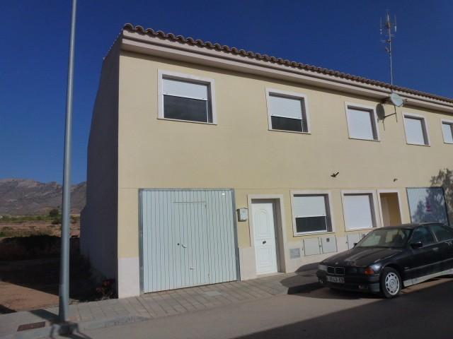 Adosada en venta en Hondon de las Nieves