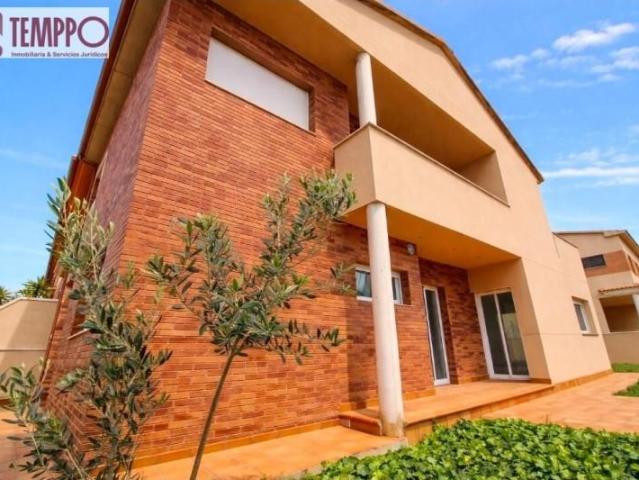 Adosada en venta en Llorenç del Penedès, Cataluña
