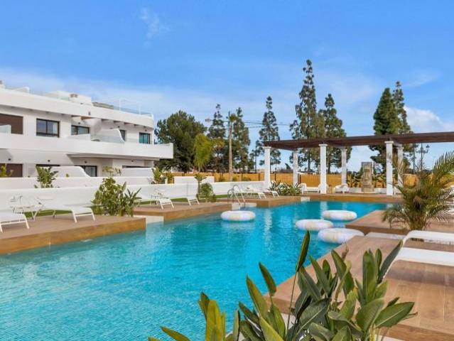 Adosada en venta en Los Alcázares, Las Lomas del Rame Bahía Bella