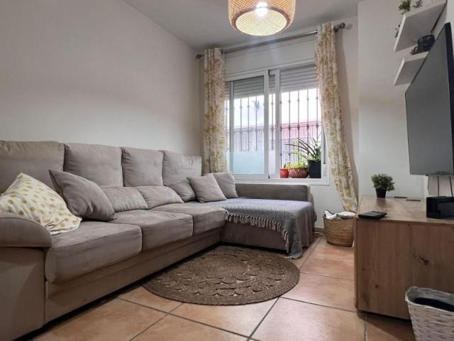 Adosada en venta en Los Barrios, Centro