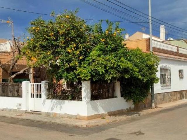 Adosada en venta en Los Nietos, Los Nietos