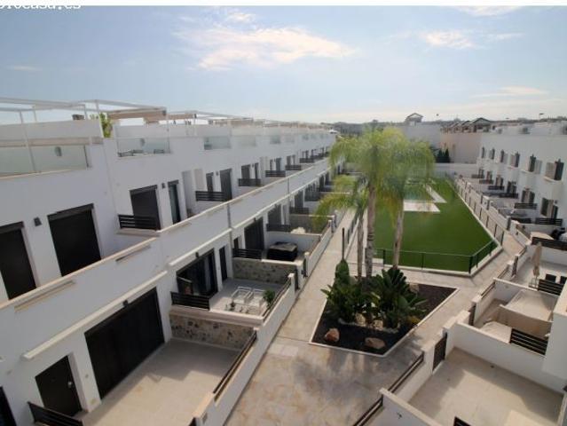 Adosada en Venta en Pilar De La Horadada Alicante