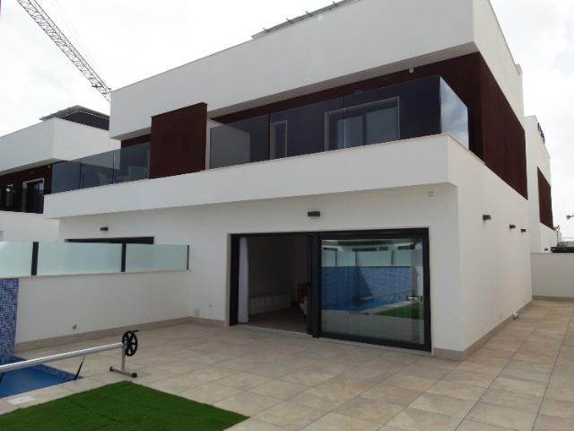 Adosada en Venta en Pilar De La Horadada Alicante