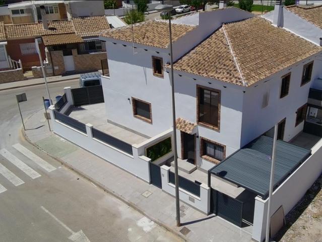 Adosada en Venta en Pilar De La Horadada Alicante