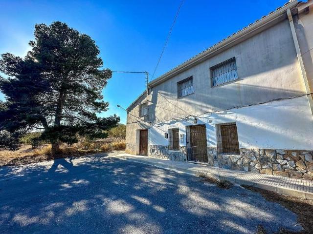 Adosada en venta en Pinoso