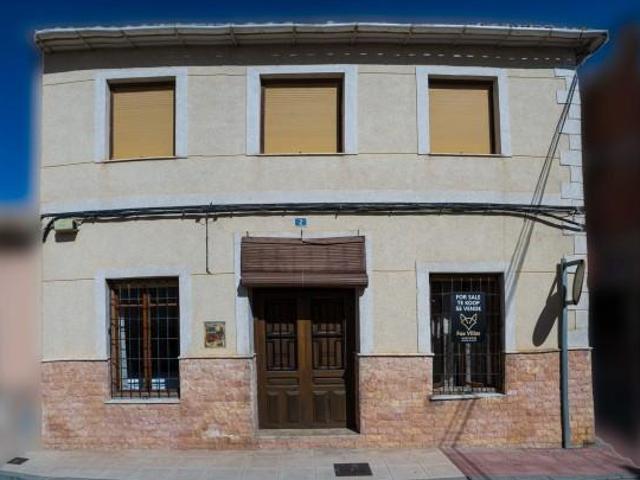 Adosada en venta en Pinoso