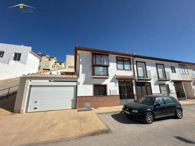 Adosada en venta en Pizarra, Pizarra