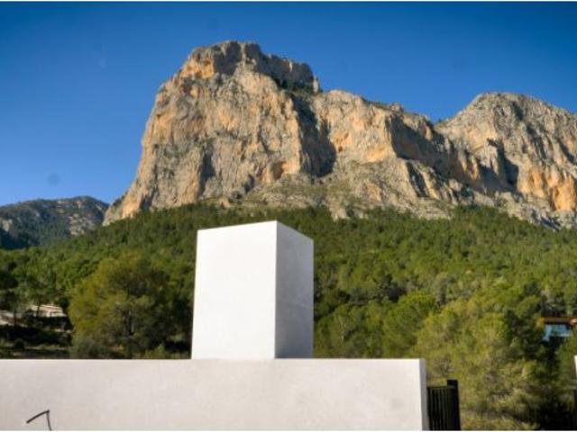 Adosada en Venta en Polop Alicante