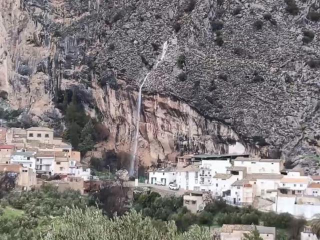Adosada en venta en Quesada, Quesada