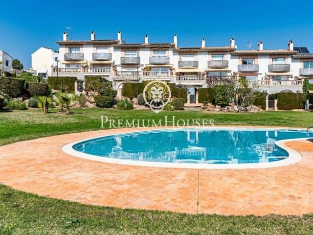 Adosada en venta en Sant Pere de Ribes, Centro Pueblo