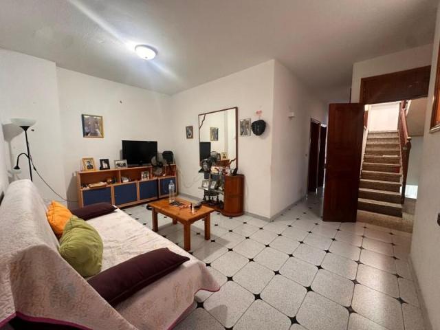 Adosada en venta en Santa Lucía de Tirajana, AVENIDA DE CANARIAS