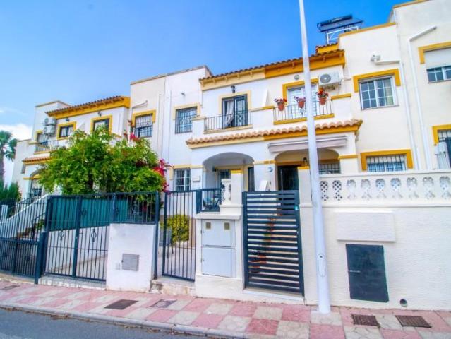 Adosada en venta en Santa Pola, Altomar I