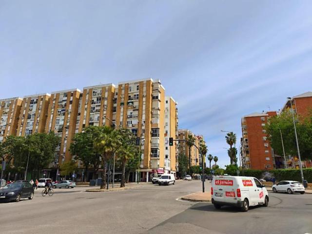 Adosada en venta en Sevilla, La Plata