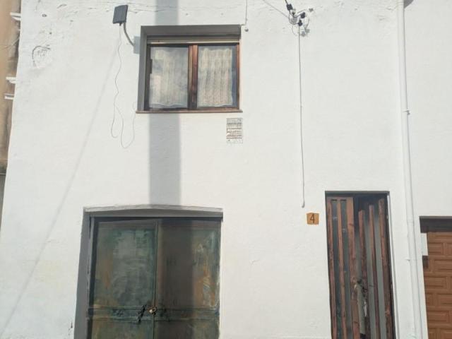 Adosada en venta en Sils, Centre ajuntament