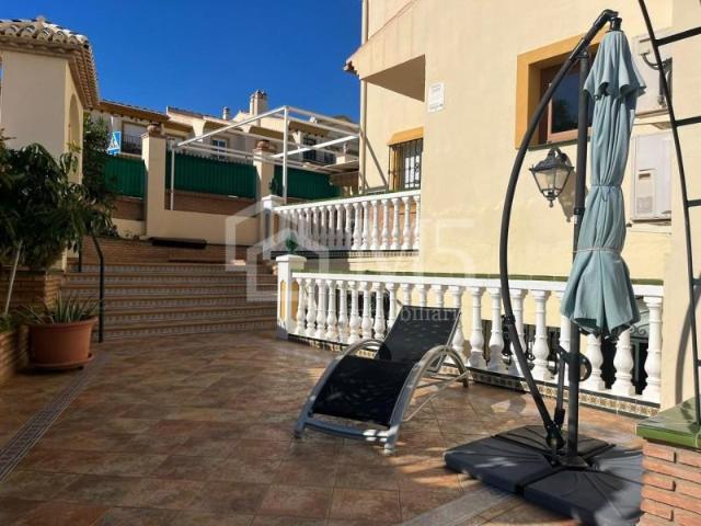 Adosada en venta en Torre del Mar