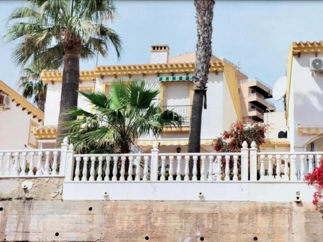 Adosada en venta en Torrevieja, Cabo cervera