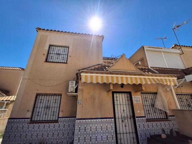 Adosada en venta en Torrevieja, Carrefour