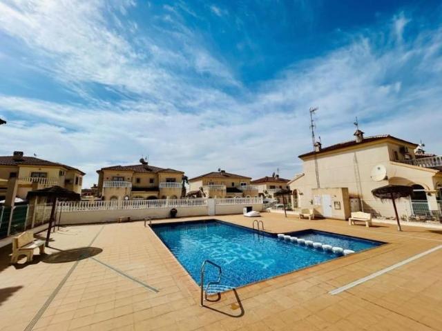 Adosada en venta en Torrevieja, Aguas Nuevas