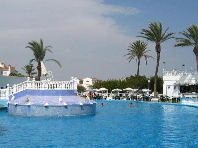 Adosada en venta en Torrevieja, La Siesta El Salado Torreta