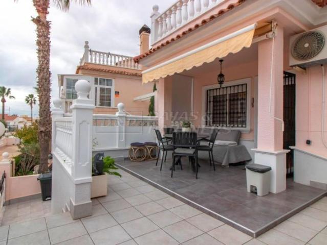 Adosada en venta en Torrevieja, Las Calas Los Frutales