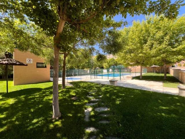 Adosada en venta en Valdemoro, Hospital
