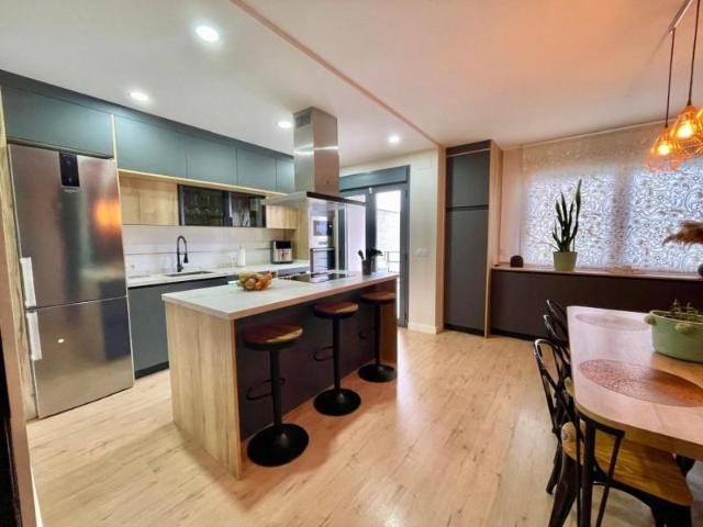 Adosada en venta en Valdepeñas, Nuevo Valdepenas