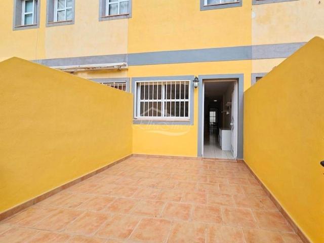 Adosada en venta en Valle de San Lorenzo