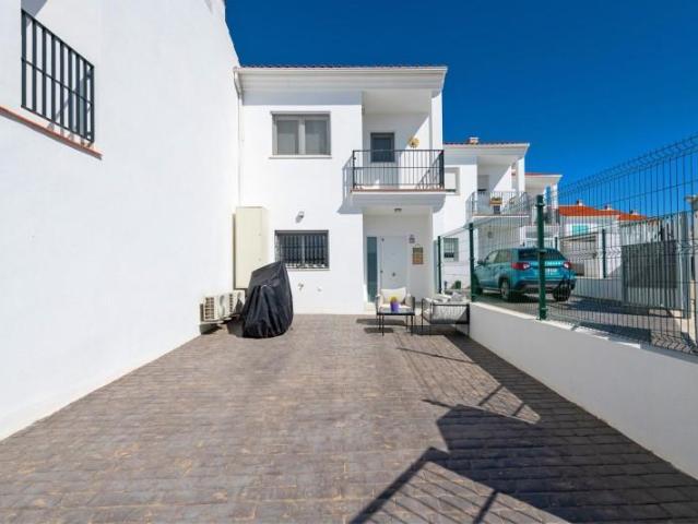 Adosada en venta en Vélez Málaga, Almayate Bajo