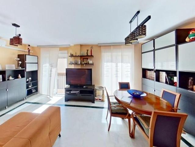 Adosada en venta en Vélez de Benaudalla, Costa tropical