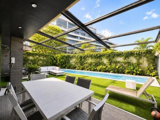 Adosada en venta en Zaragoza, Valdefierro