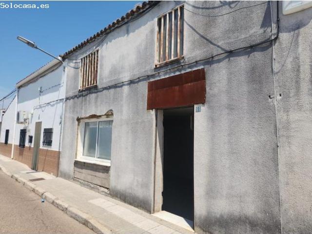 Adosado a reformar en Badajoz