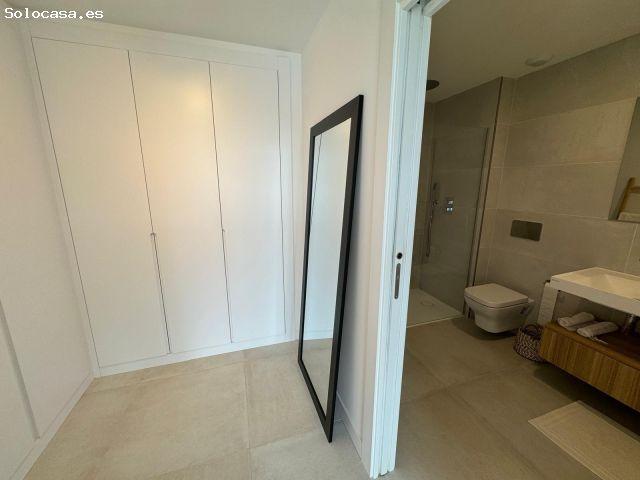 Adosado con vista al mar despejada, con jardín 23 m2